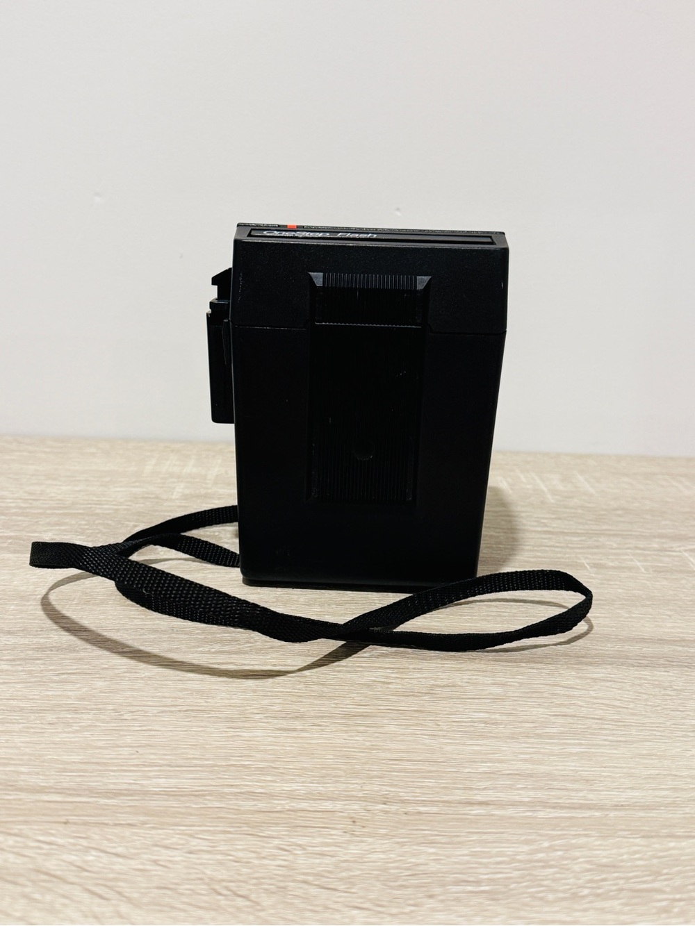 Vintage Polaroid OneStep Flash Instant Film Camera - Black 600 Series - Tested - Picture 9 of 12
